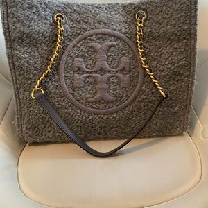 Tory Burch Gray Textured Shoulder Bag with Gold Chain